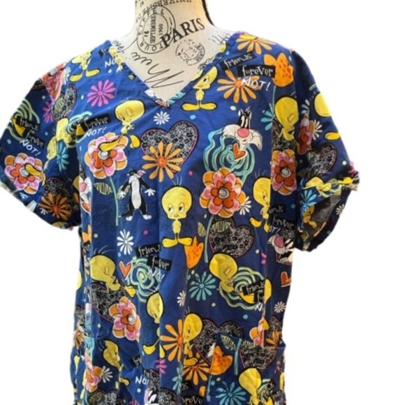 Looney Tune Scrub top - Picture 1 of 3
